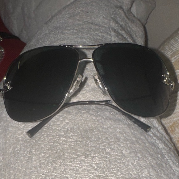 CHANEL hard to find. Silver and Black  vintage Aviator Sunglasses mint condition - Picture 3 of 11